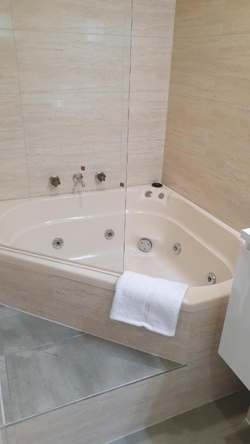 Hotel Cavalier Wantirna South Zewnętrze zdjęcie
