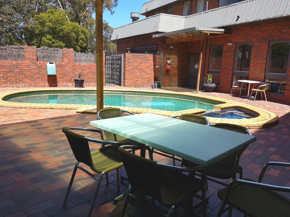 Hotel Cavalier Wantirna South Zewnętrze zdjęcie